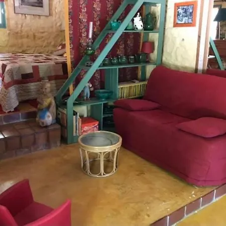 Petit Mas En Pays De L'uzege