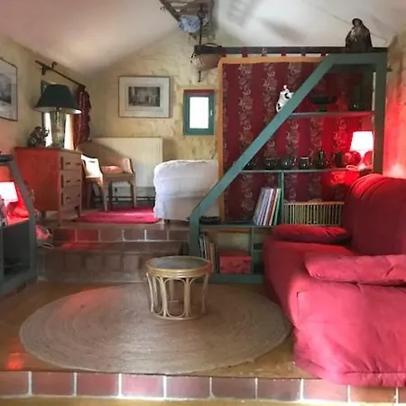 Petit Mas En Pays De L'uzege