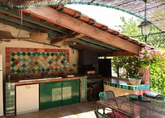 Ferienhaus Petit Mas En Pays De L'uzege *